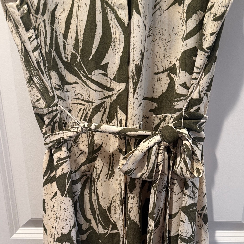 Lauren Ralph Lauren Olive and Cream Botanical Tie-Waist Maxi Dress - Picture 5 of 6